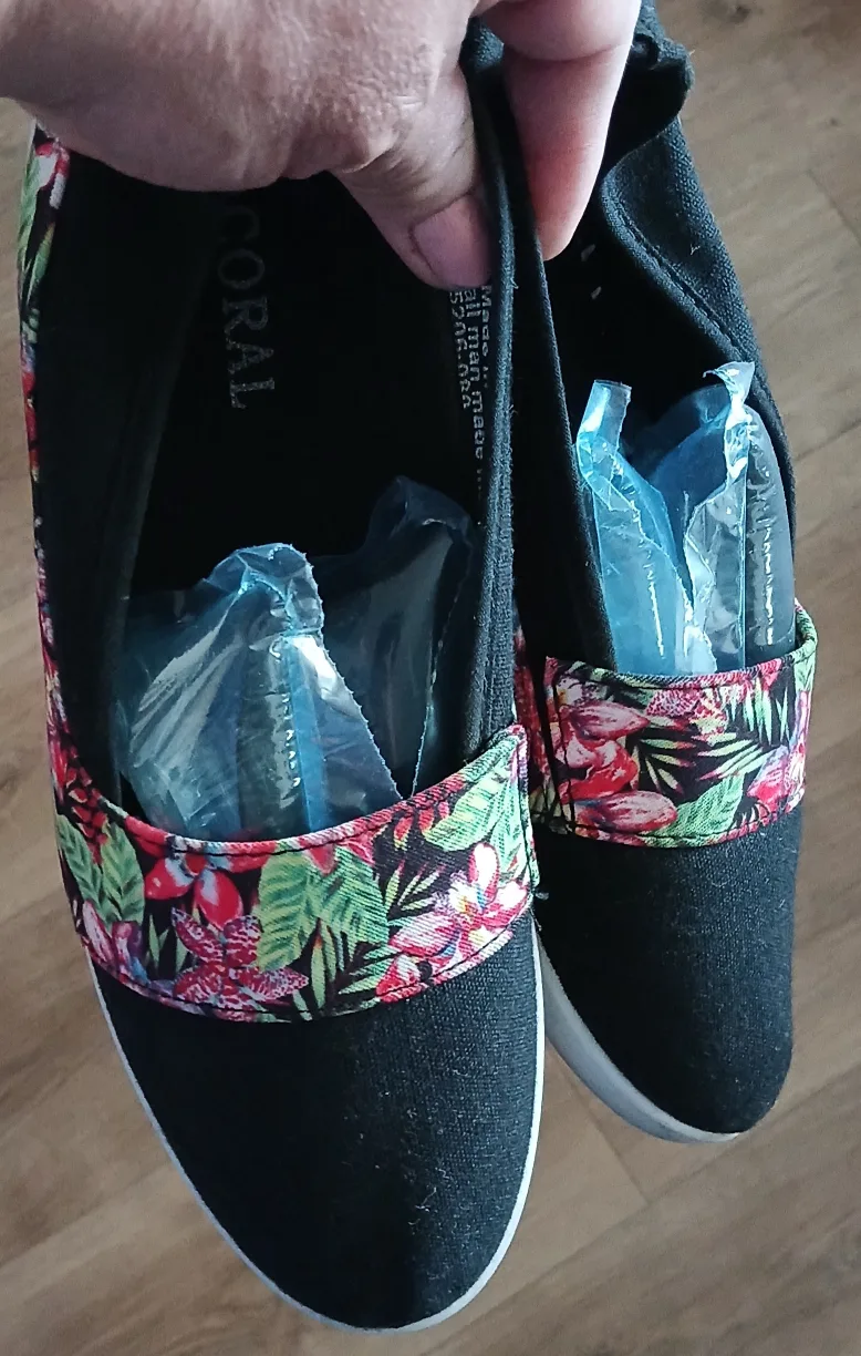 Coral Floral Print Slip-On Shoes image indicator(3)