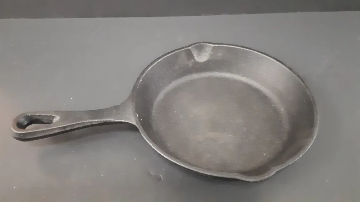 small cast iron pan thumbnail