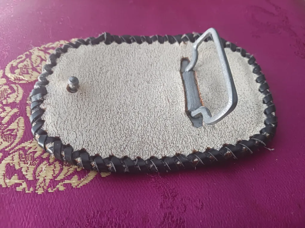Unique Leather Cross Belt Buckle image indicator(2)