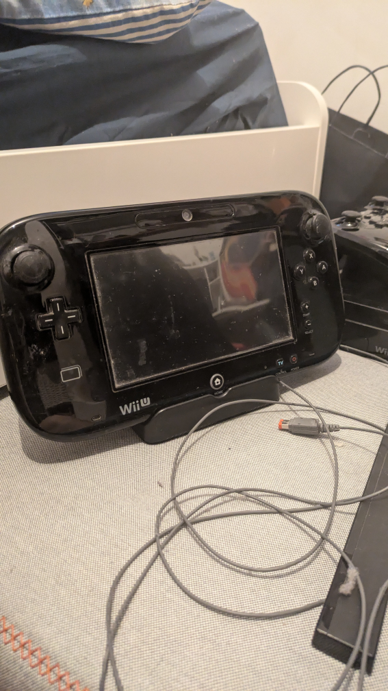 Wii U Console with Gamepad, Pro Controller, & 4 games! - photo 3