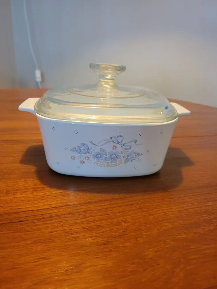 Vintage Pyrex Corningware Floral Casserole Dish with Lid thumbnail