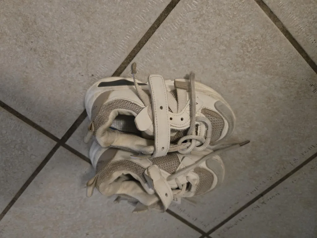 Adidas Yeezy Boost 700 V2 Cream  #freecycle thumbnail