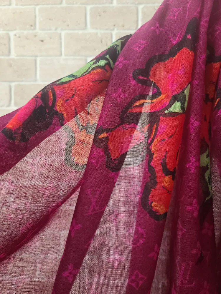 Louis Vuitton Scarf image indicator(3)