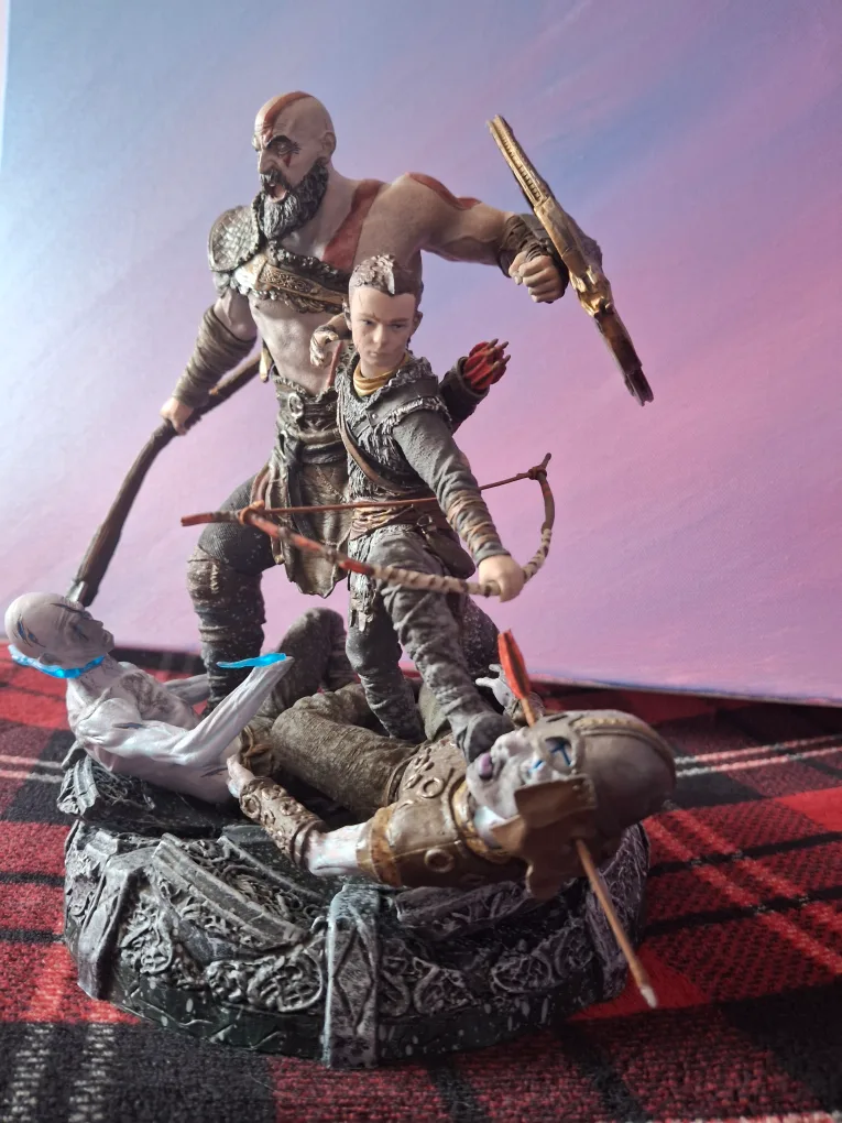 God of War Kratos & Atreus Figurine image indicator(6)