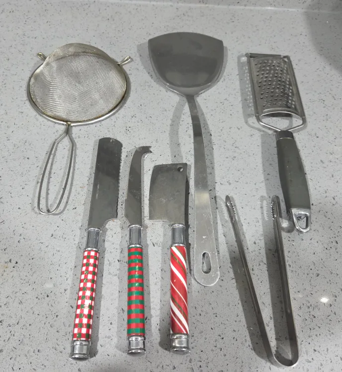 Kitchen Utensil Set thumbnail