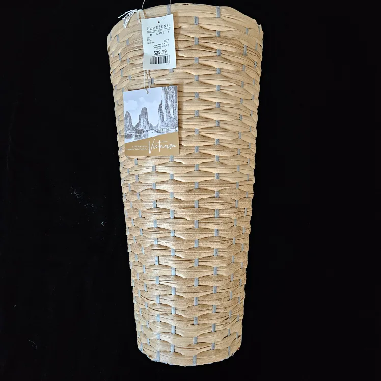 Homesense Woven Planter (plant not included) thumbnail
