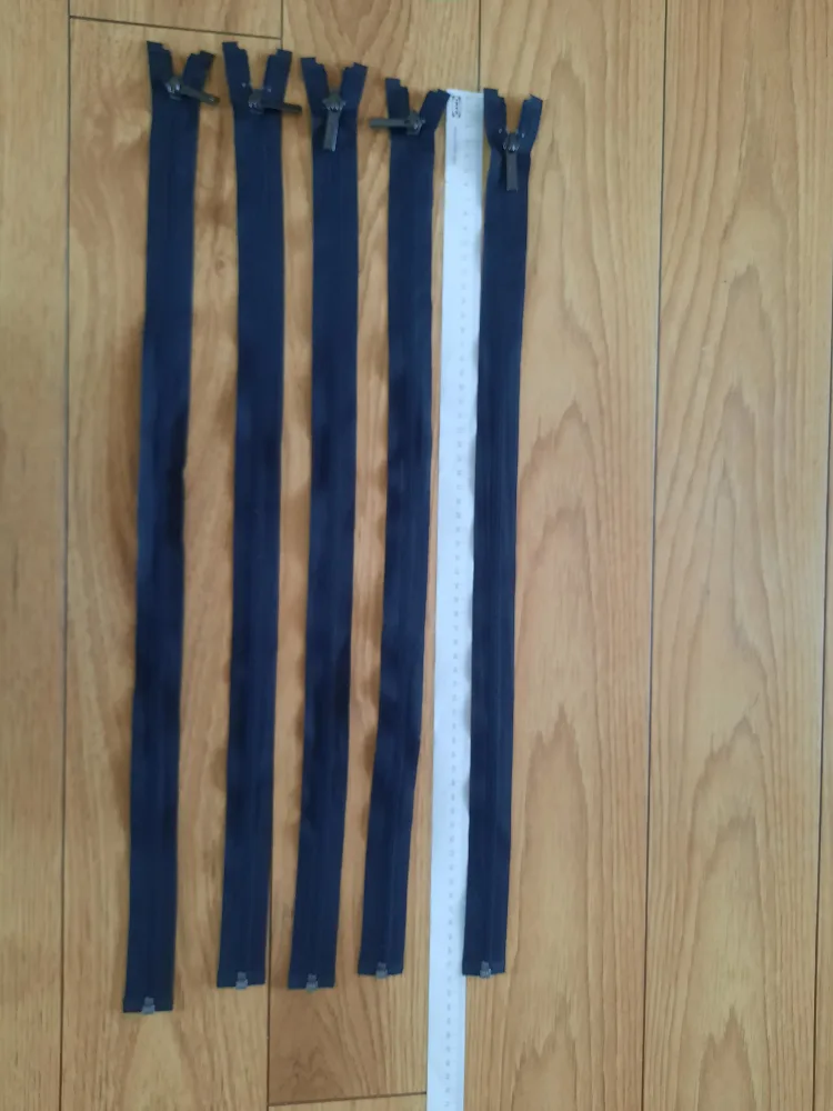 Lot of zippers image indicator(4)