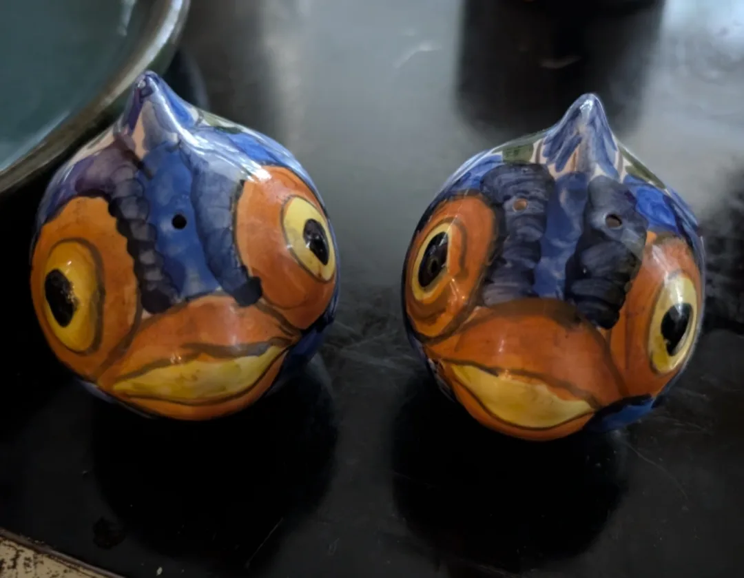 Fish Salt and Pepper Shakers thumbnail