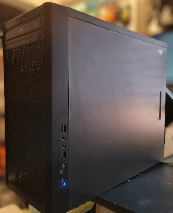 Windows 11 Desktop PC 240GB SSD + 2TB HDD thumbnail