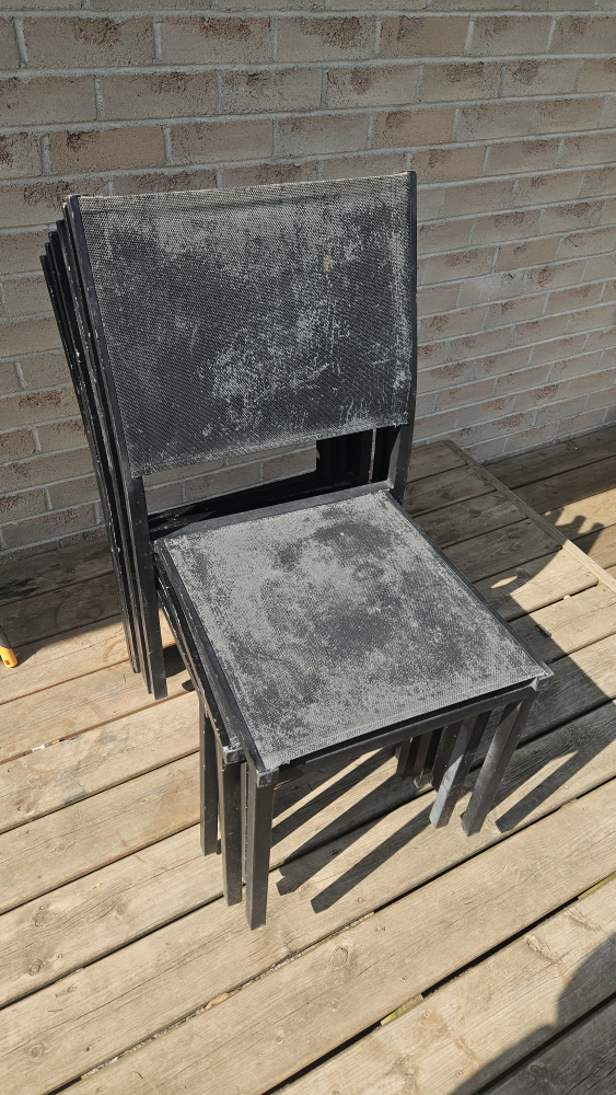 6 Stackable Outdoor Chairs - photo 2