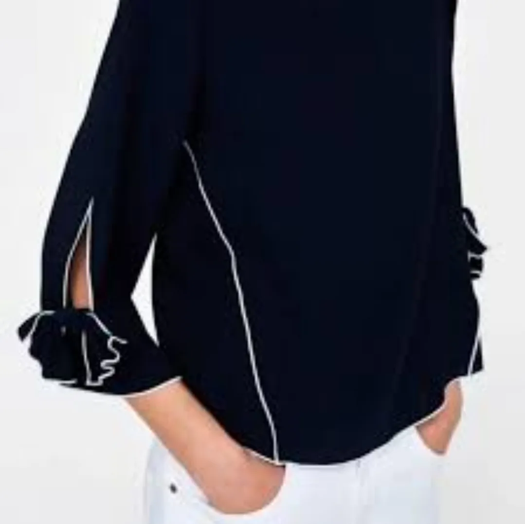 Zara Basic Navy Blue Blouse - Size S-M image indicator(2)