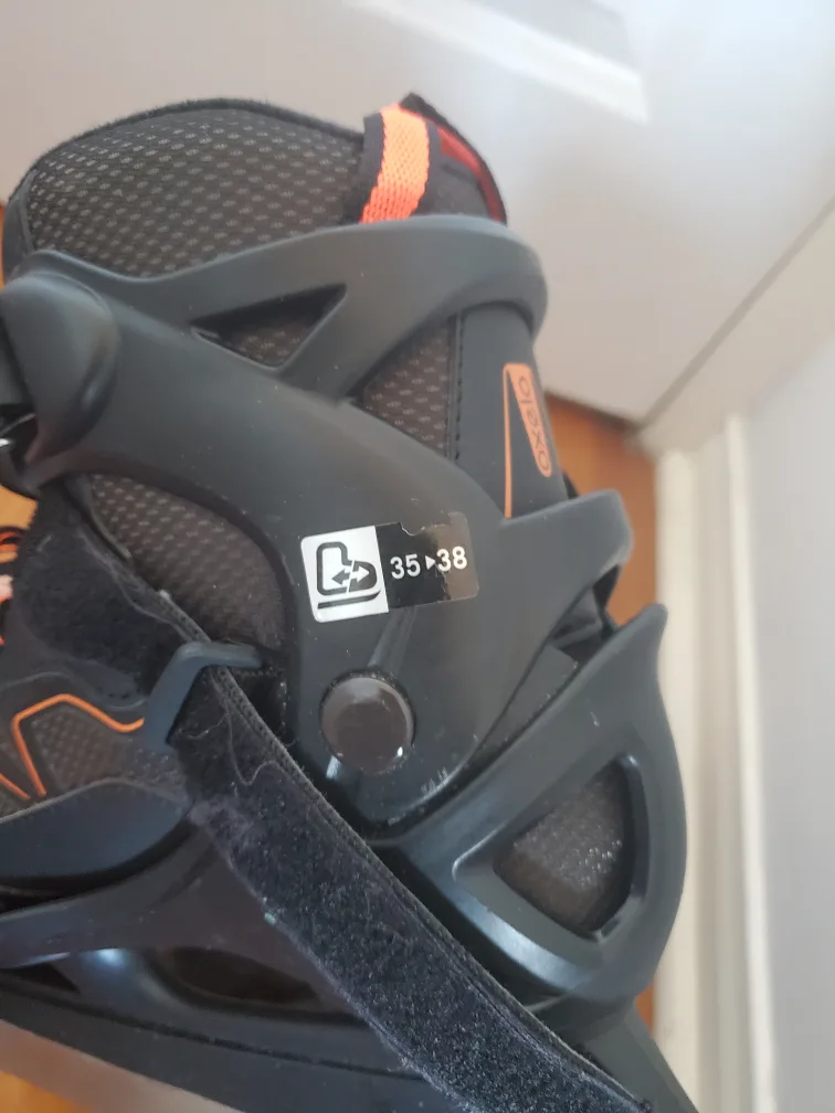 Oxelo Ice Skates - Size 35-38 image indicator(2)