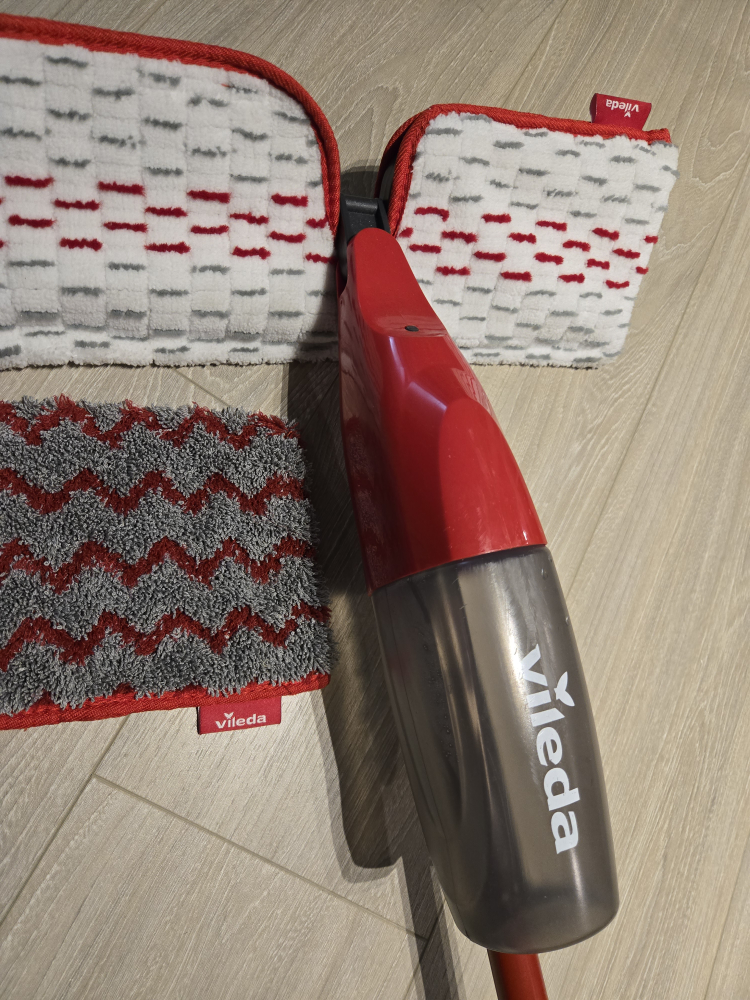 Vileda Spray Mop with Extra Pads - photo 2
