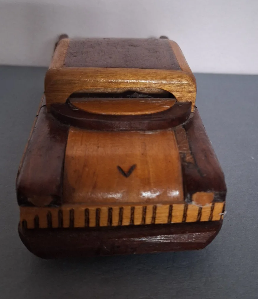 Vintage Wooden Chevrolet Bel Air Car image indicator(5)