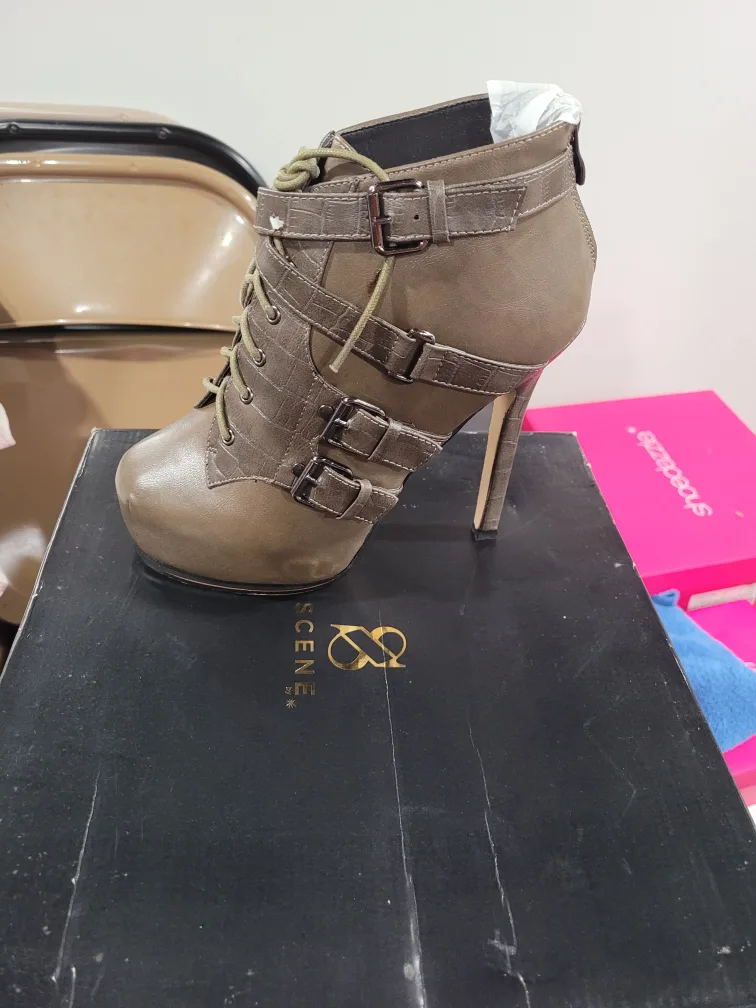 Scene by ShoeDazzle Olive Heel Booties thumbnail