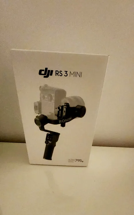 DJI RS 3 Mini Gimbal thumbnail