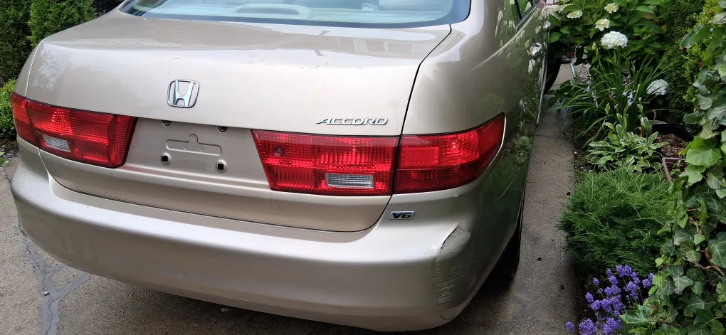 Honda Accord Sedan - Beige image indicator(2)