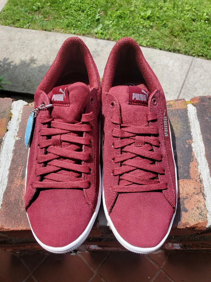 Puma Vikky-Pomegranate /White - Size 8 thumbnail