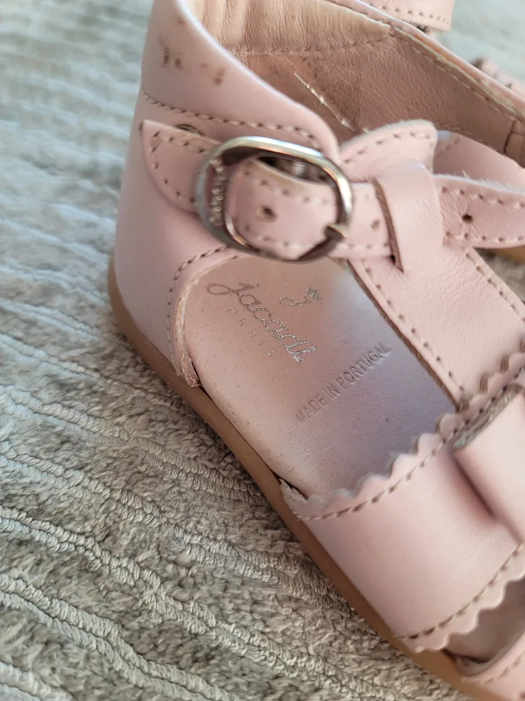 Jacadi Paris Pink Leather Sandals - Size 18 image indicator(2)