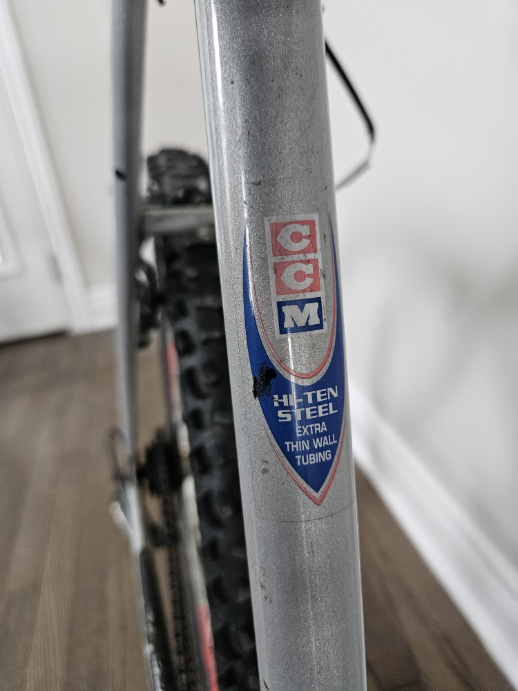 CCM 21-Speed Bike – Made in Canada | 22” Frame –FREE DELIVERY!! - photo 5