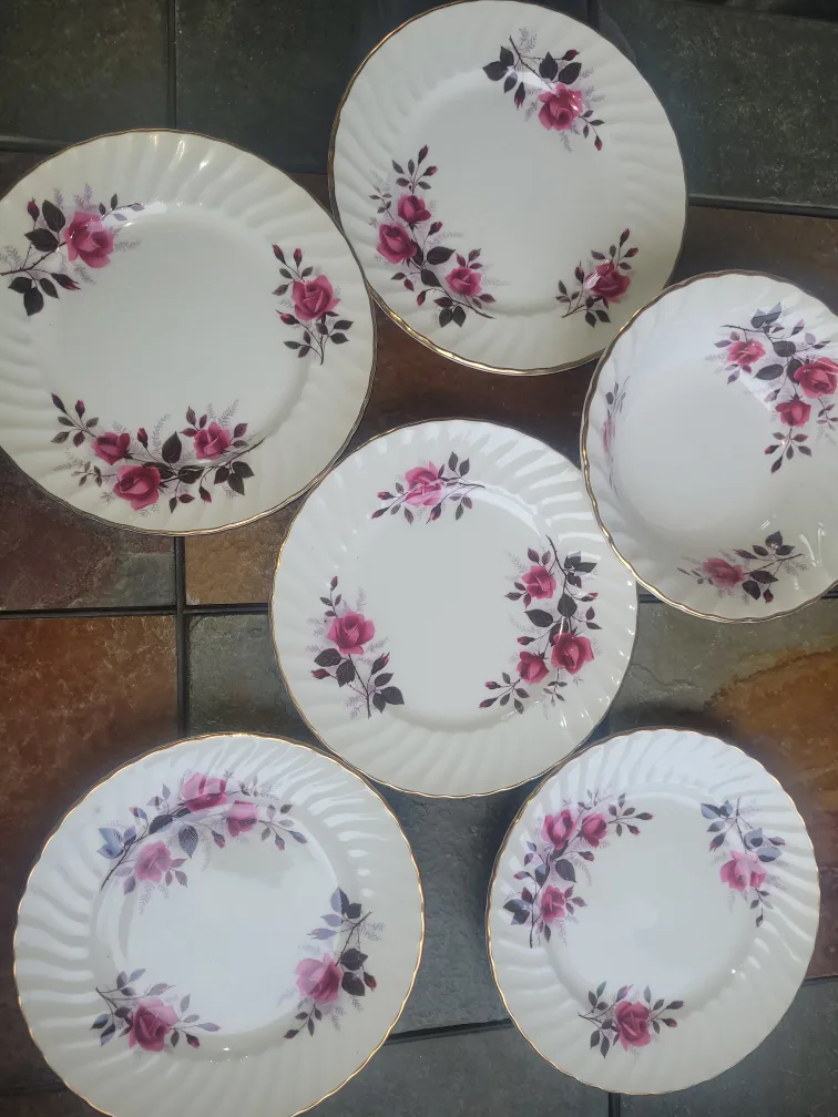 Floral Dish Set cracked(LF jewlery maker) thumbnail