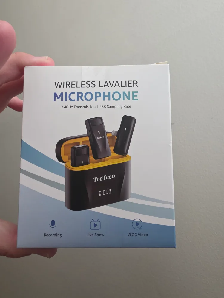 TeoTeoo Wireless Lavalier Microphone - New in Box! thumbnail
