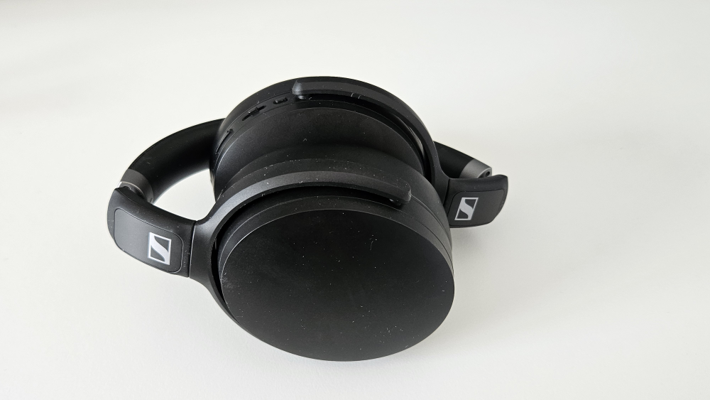 (like new)Senniheiser noise canceling wireless headphone - photo 3