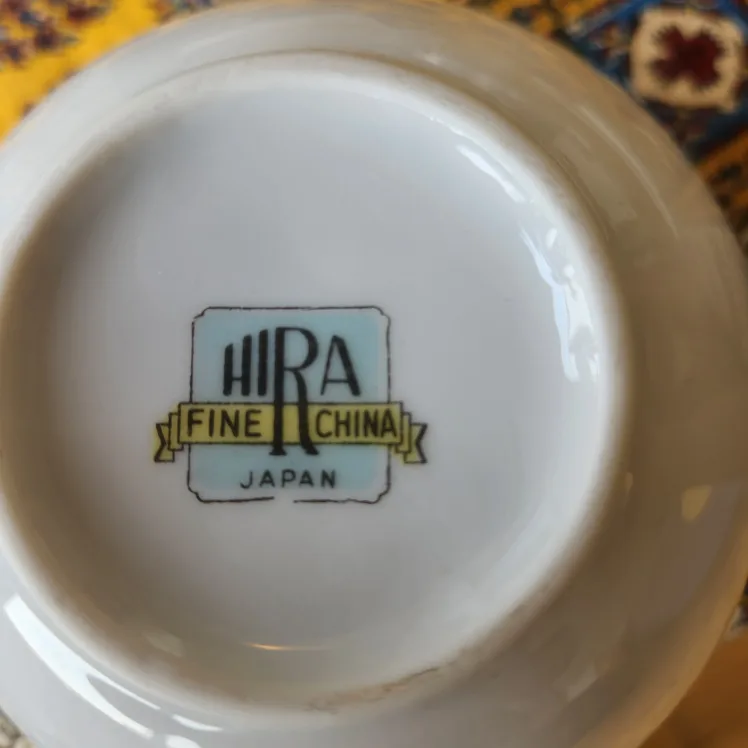 Hira Fine China Dinnerware Set thumbnail