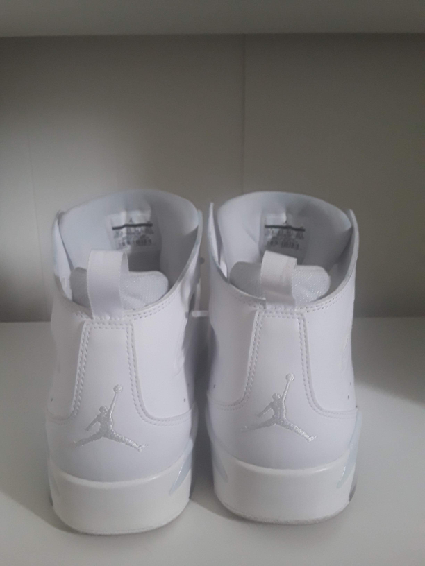 White Sneakers - Air Jordans - photo 3