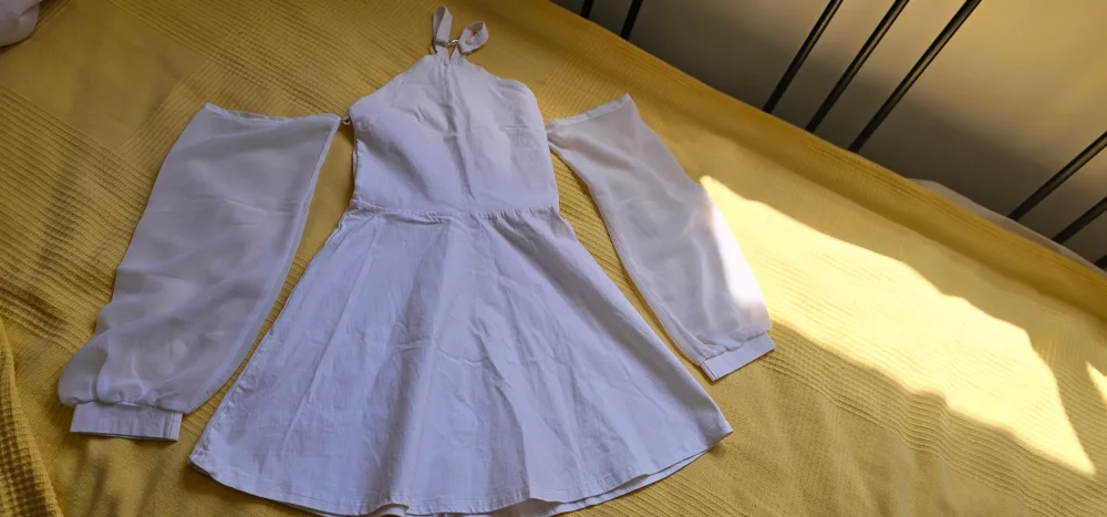 White Sleeves Dress thumbnail