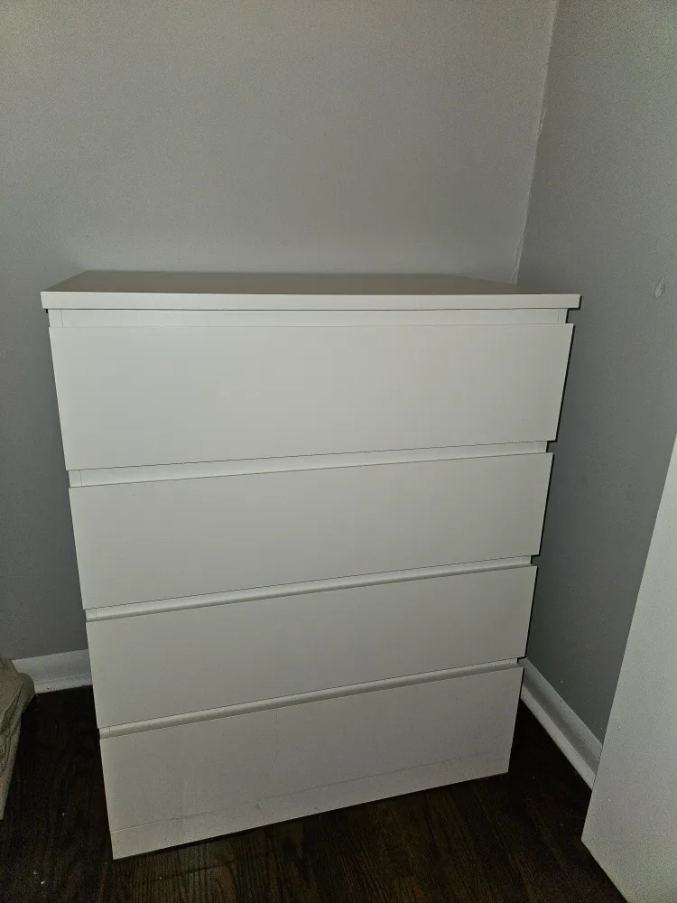 IKEA MALM 4-Drawer Dresser - White image indicator(2)