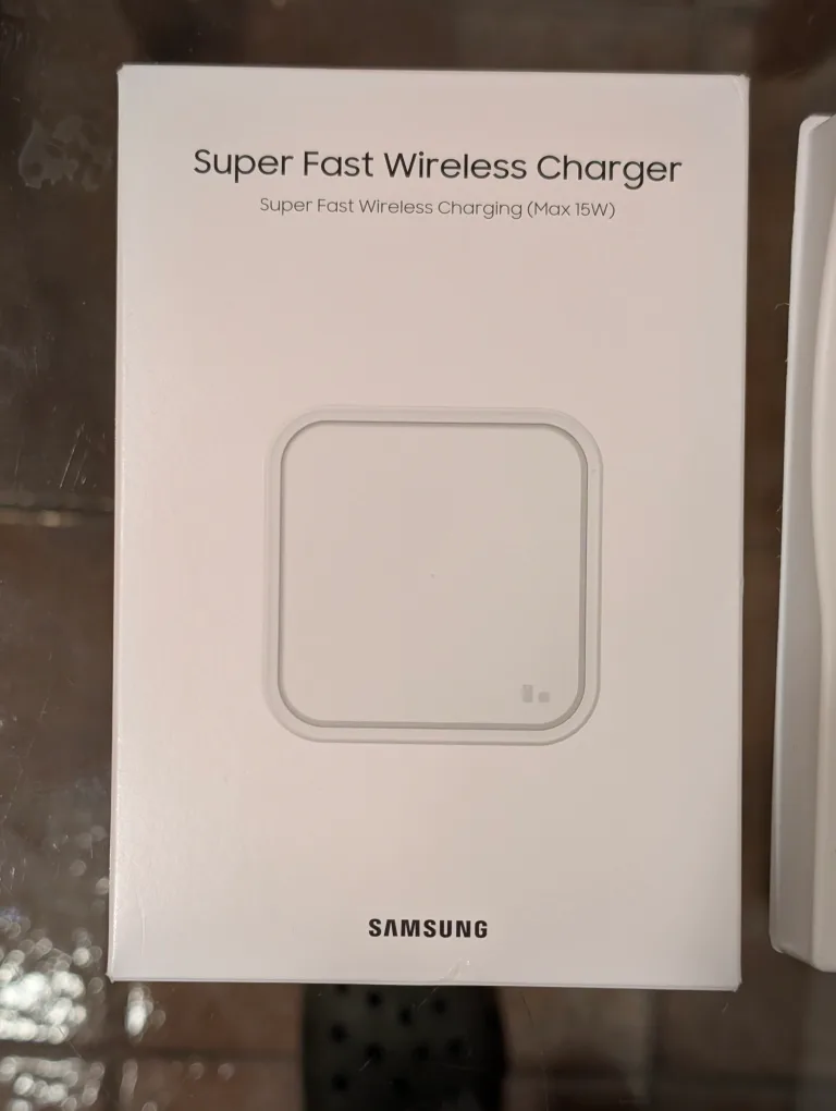 Samsung Super Fast Wireless Charger image indicator(2)