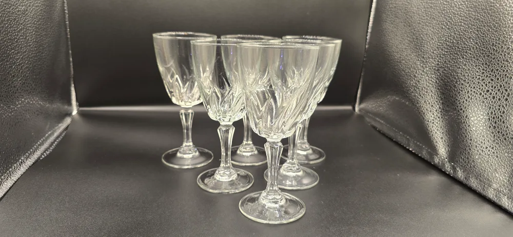 Set of 6 Vintage 1980s "Flamenco" Wine Glasses thumbnail