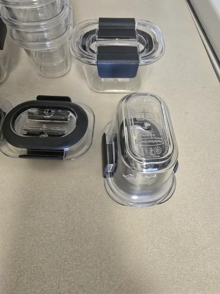 Rubbermaid Brilliance Food Storage Containers image indicator(4)
