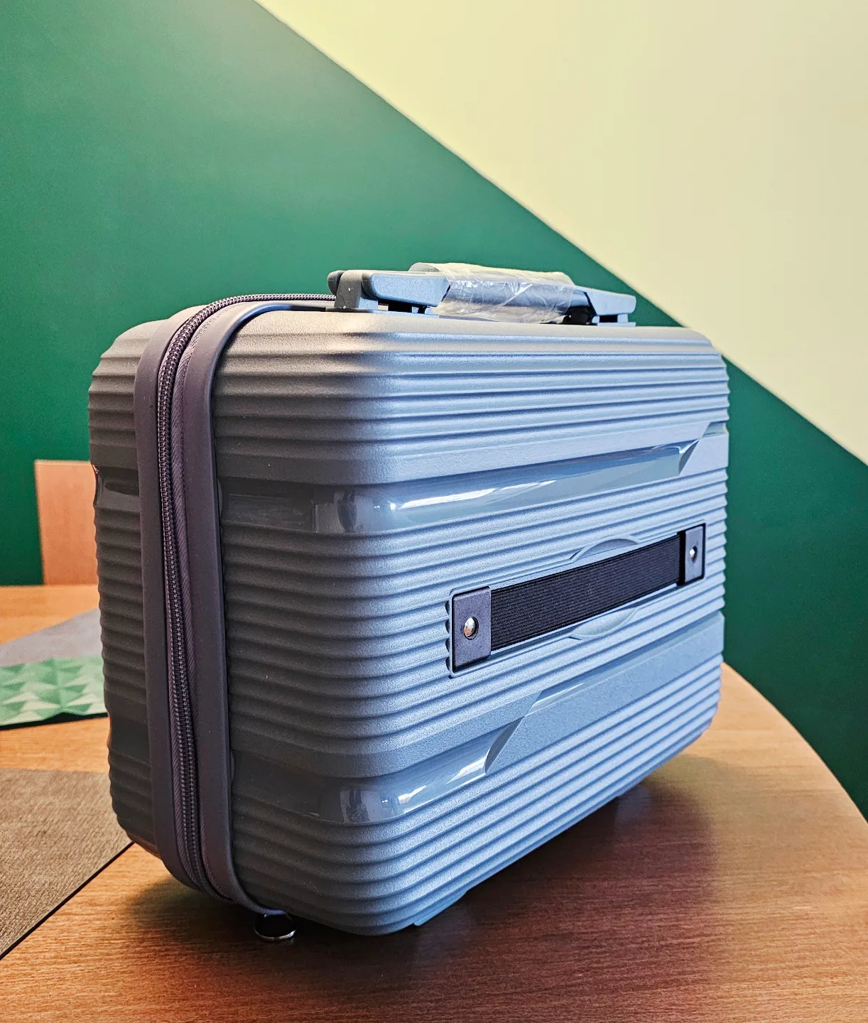 Small Carry-on Suitcase- Blue image indicator(2)