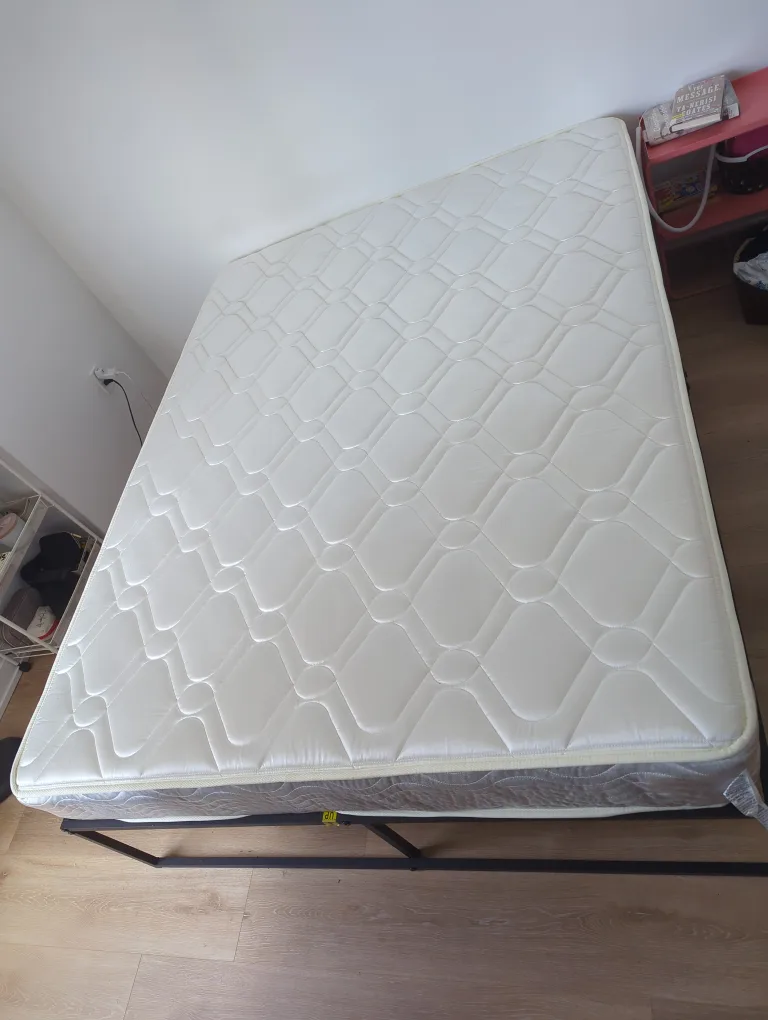 Zinus 8 Inch Green Tea Memory Foam Mattress image indicator(2)