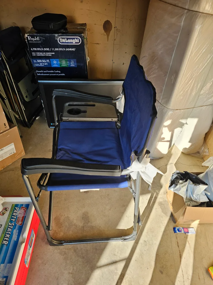 Ozark Trail Camping Chair with Side Table image indicator(2)