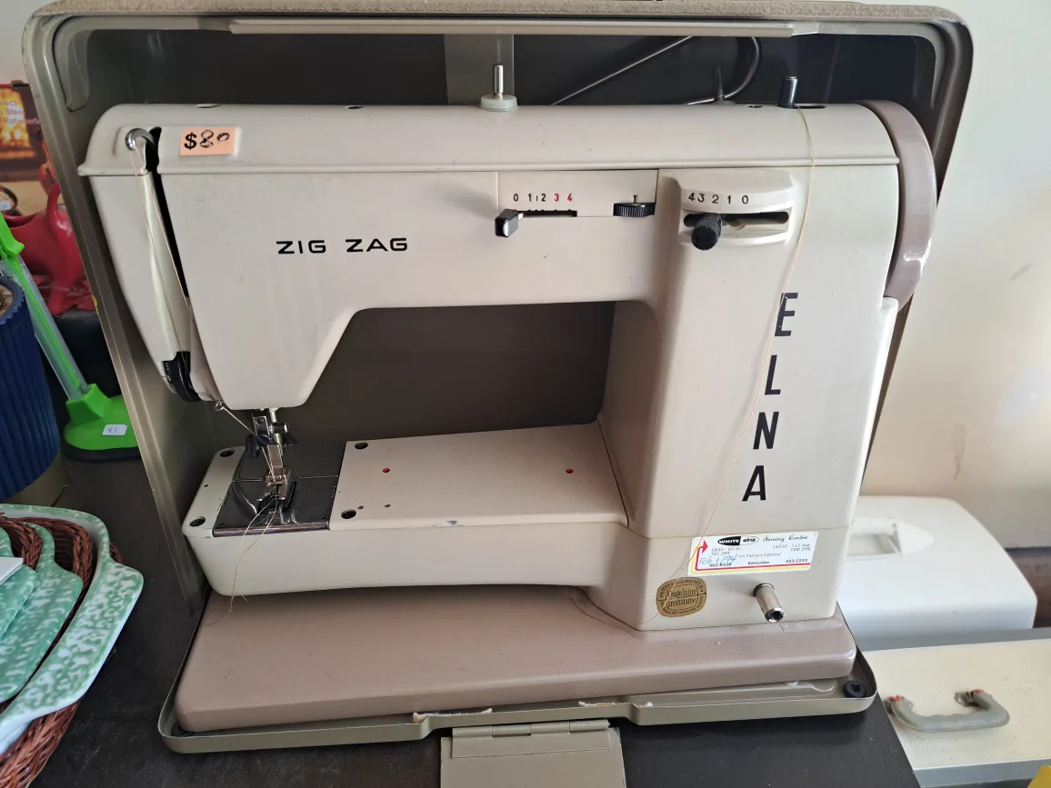 Elna Zig Zag Sewing Machine thumbnail