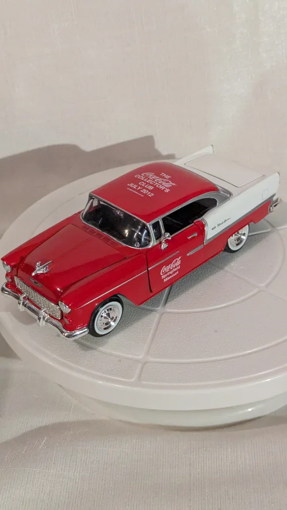 Coca-Cola Collector's Club Diecast Car thumbnail