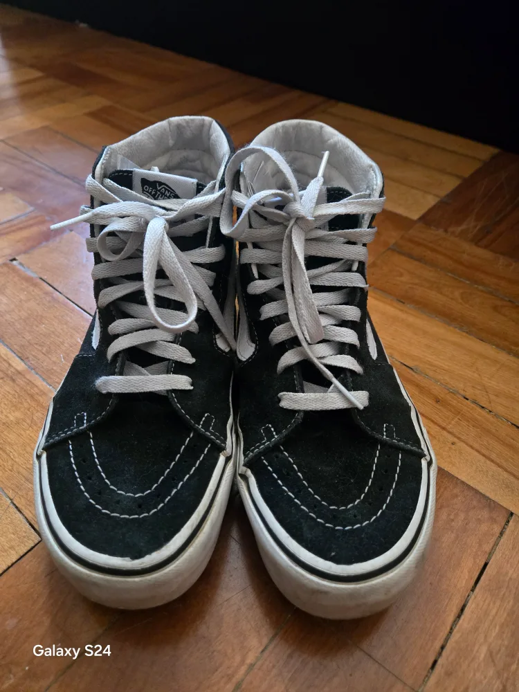 Vans Sk8-Hi Black/White High-Top Sneakers image indicator(4)
