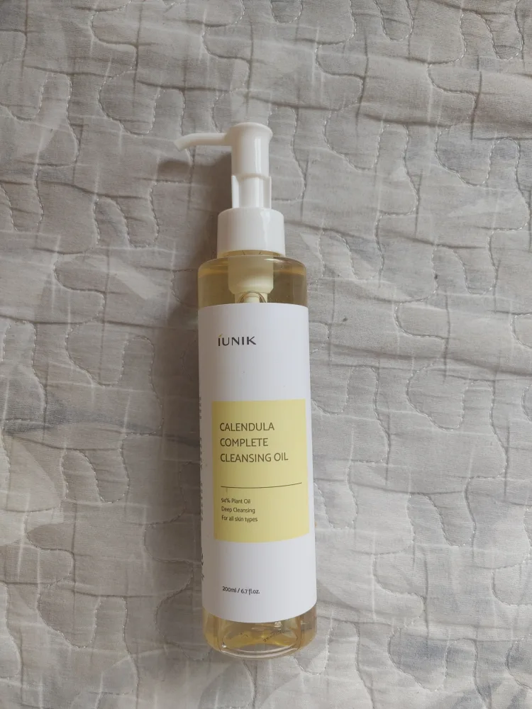 IUNIK Calendula Cleansing Oil thumbnail