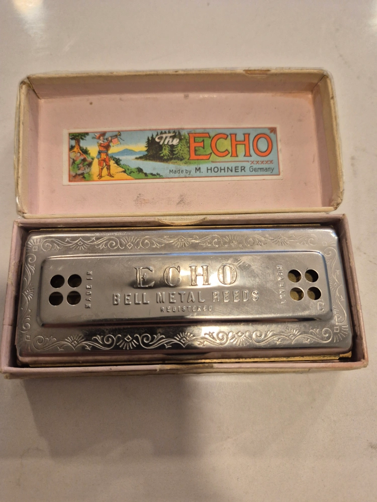 ホーナー社　ハーモニカ　Echo bell M. Hohner Echo Bell Metal Reeds Harmonica | Karrot