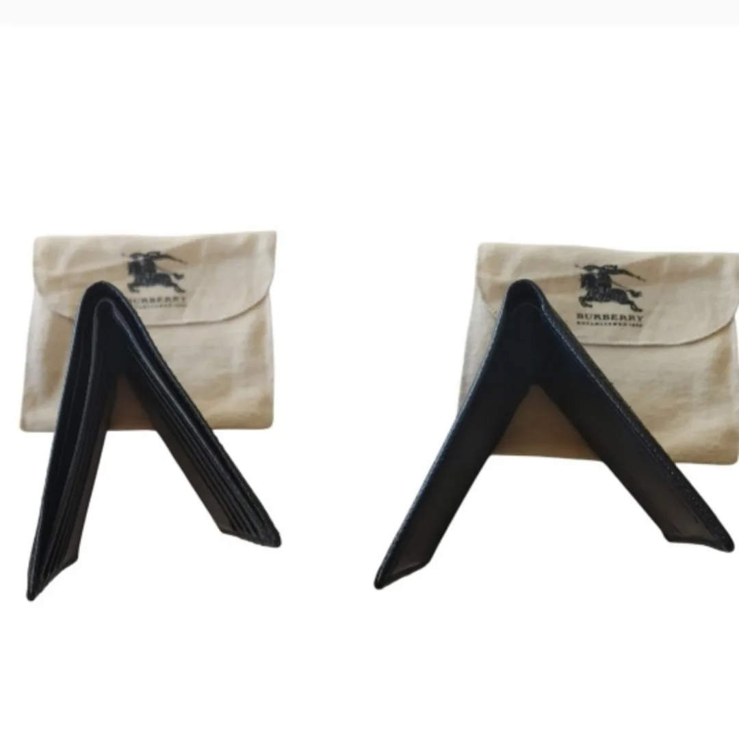 Burberry Black Leather Wallet image indicator(9)