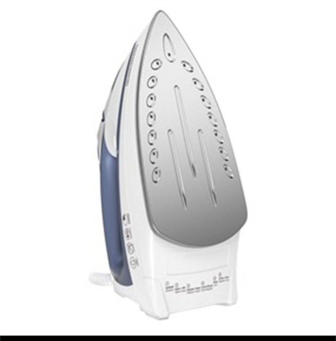 Ironing Board & Black Decker Steam Iron - photo 2