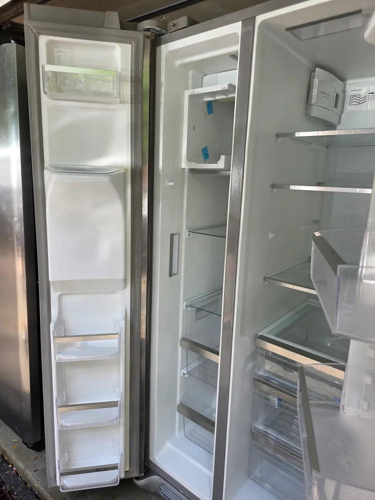 Frigidaire Gallery Stainless Steel Refrigerator image indicator(6)