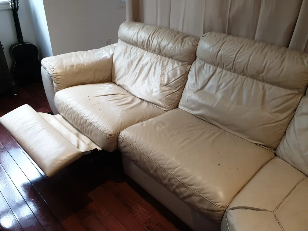 Off-White Leather Sectional Sofa image indicator(3)