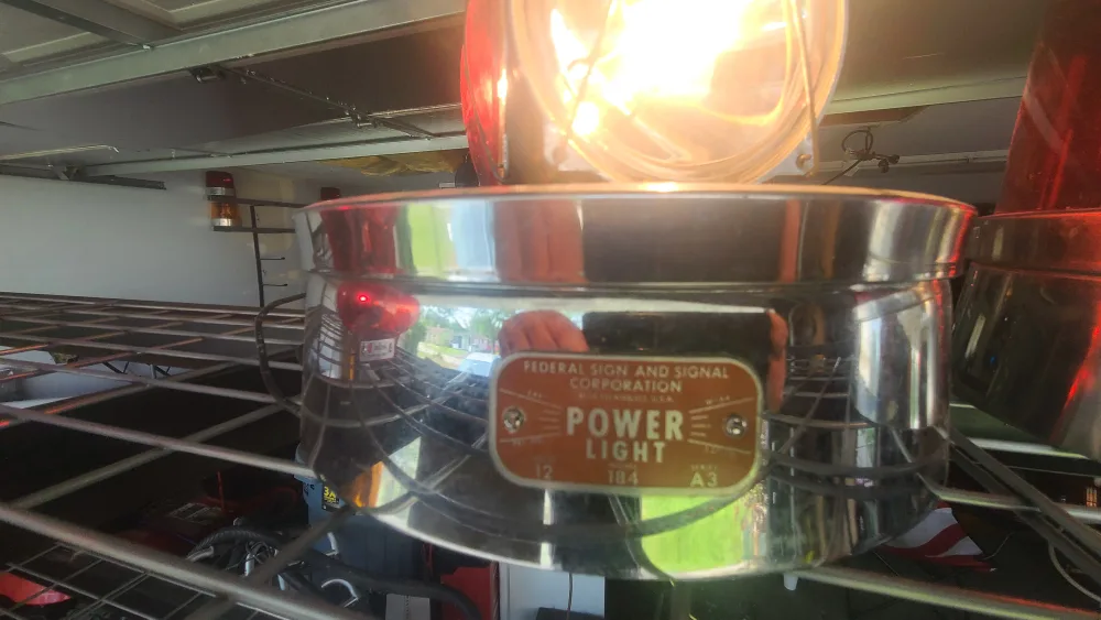 FEDERAL SIGNAL 184 POWER LIGHT image indicator(2)