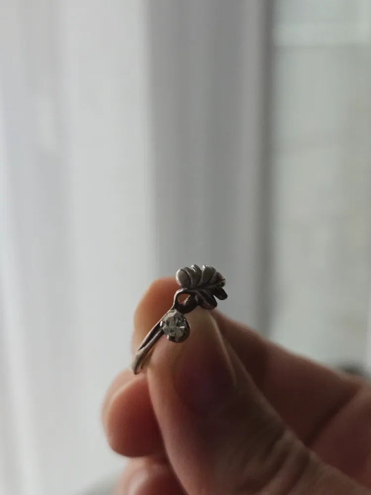 Vintage Ring with Cubic zirconia image indicator(3)