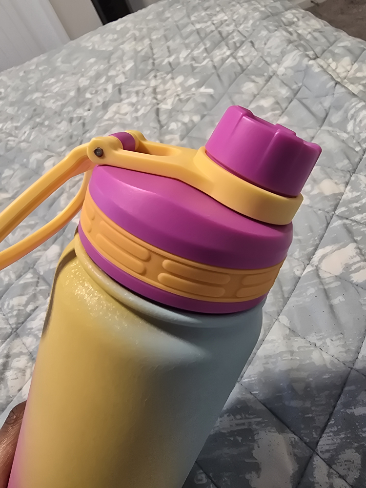 Hydro Flask 40 oz Water Bottle - photo 2