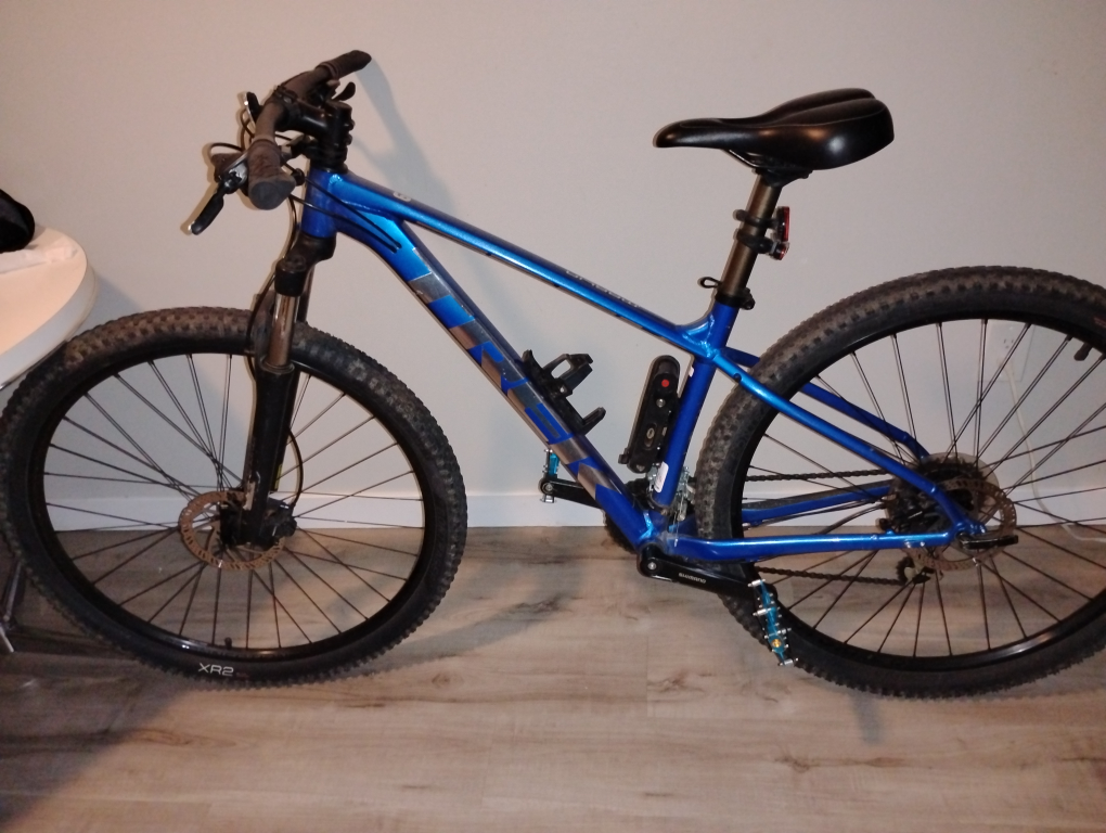 Trek Marlin 6 Blue Mountain Bike - photo 3